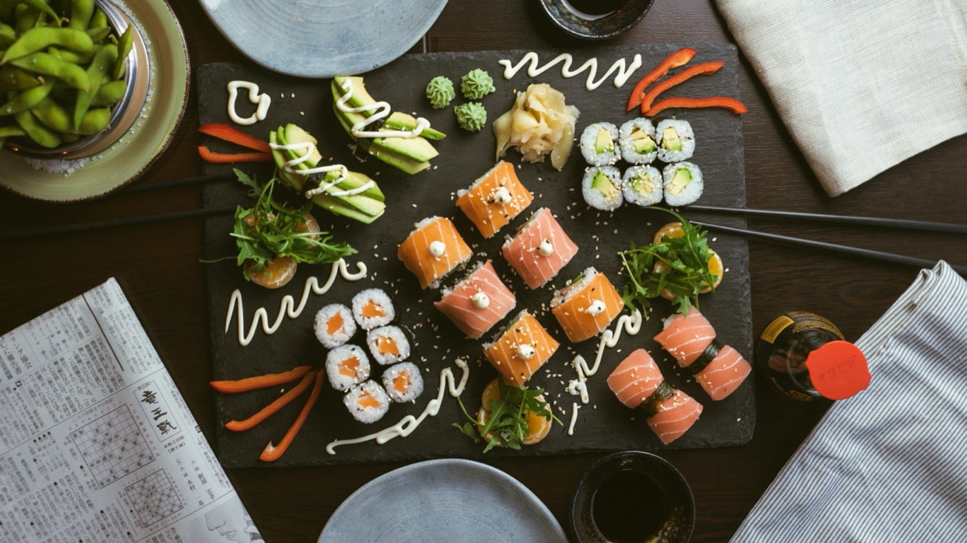 A private sushi chef preparing handrolls at a live in-home sushi party in Nashville